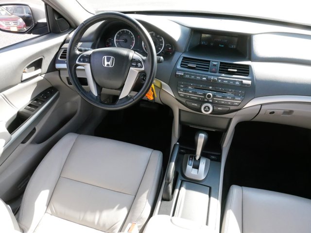 2009 Honda Accord Sdn EX-L 9