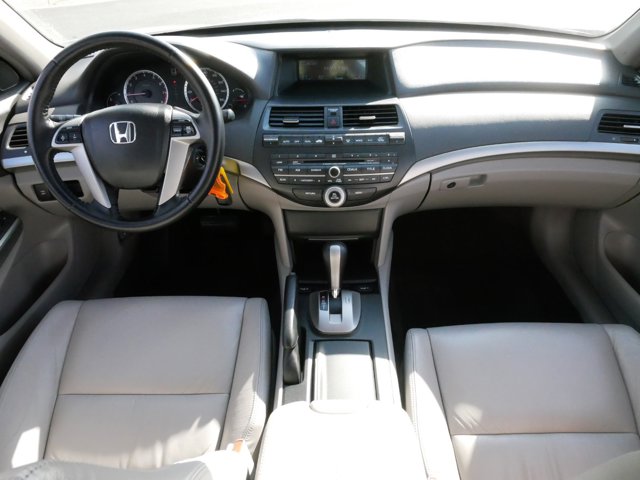 2009 Honda Accord Sdn EX-L 10