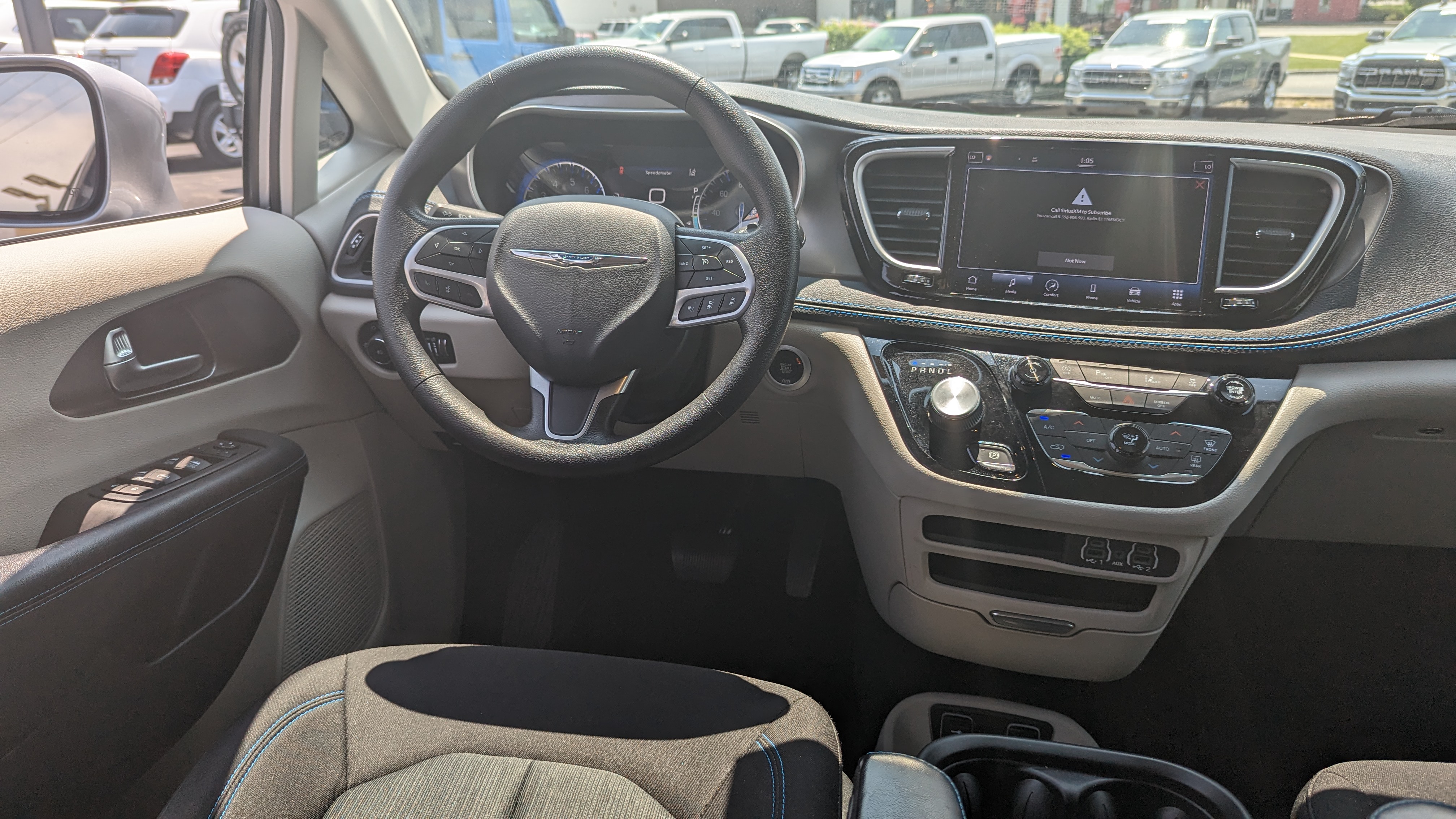 2021 Chrysler Pacifica Touring 25