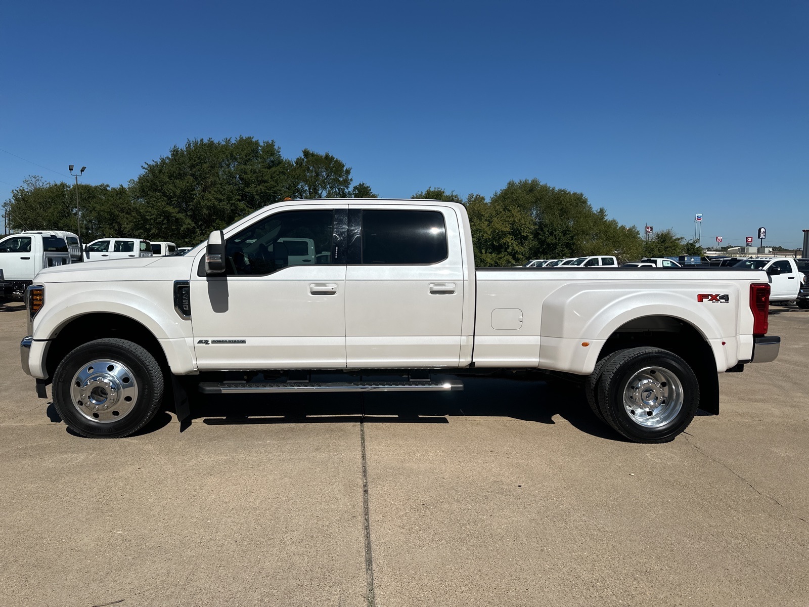 2019 Ford F-450SD Lariat 3