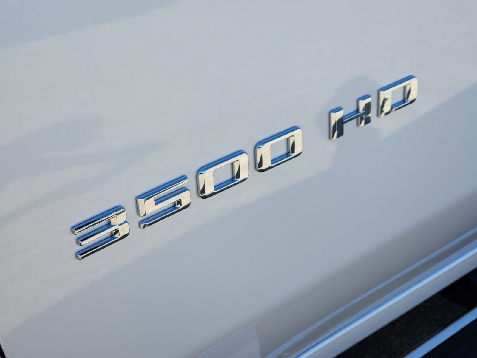 2024 Chevrolet Silverado 3500HD LTZ 10