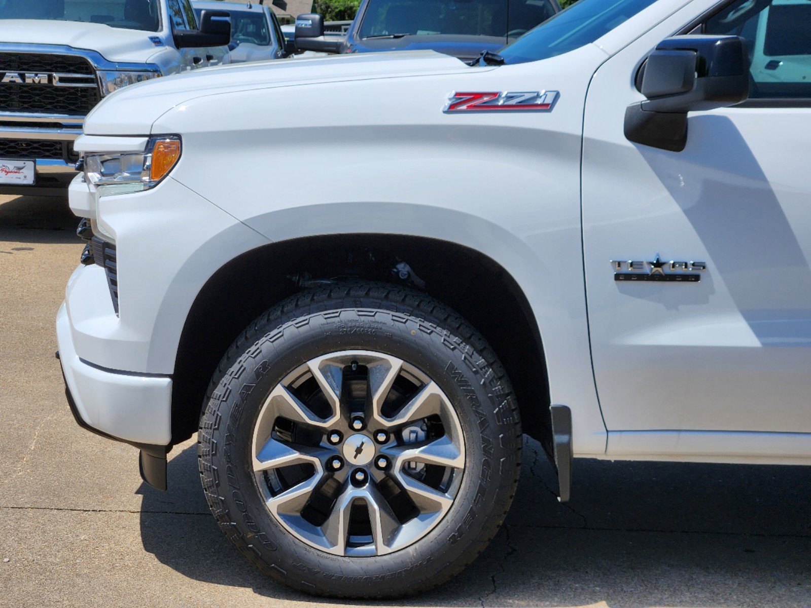 2024 Chevrolet Silverado 1500 RST 8