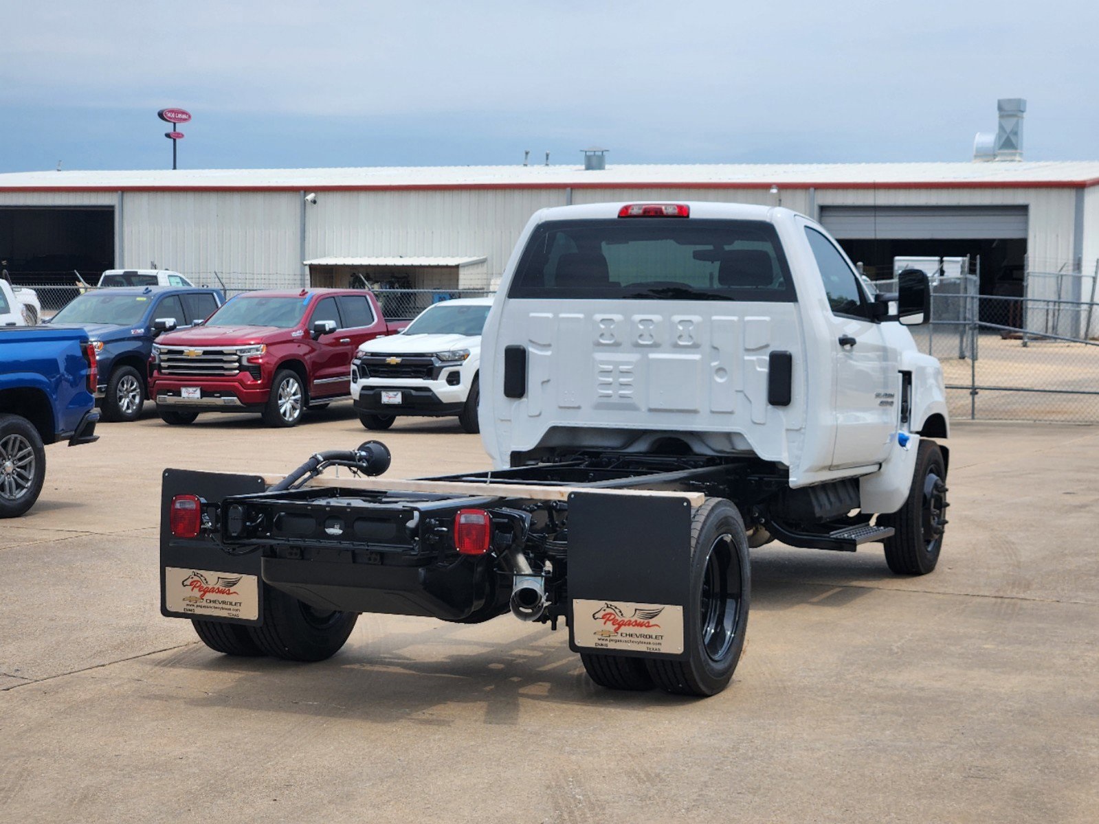 2024 Chevrolet Silverado 4500HD Work Truck 5