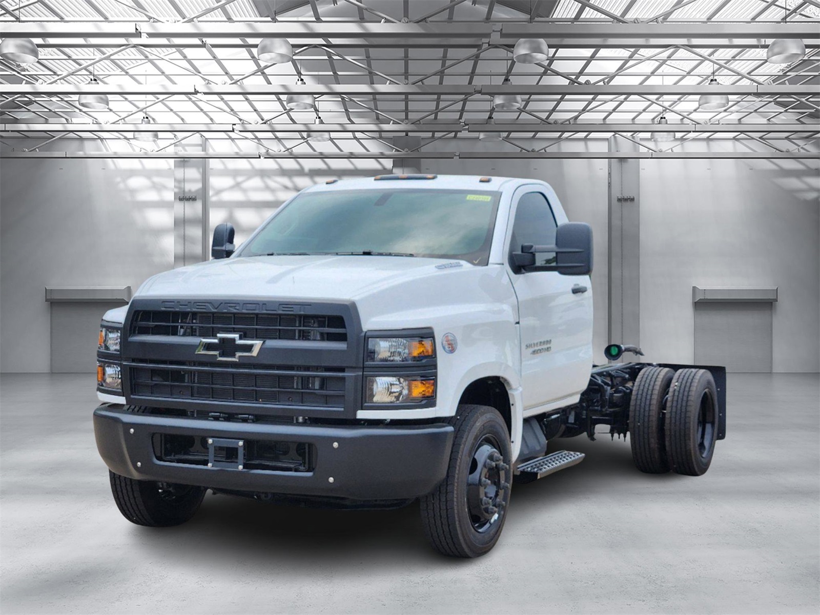 2024 Chevrolet Silverado 4500HD Work Truck 2