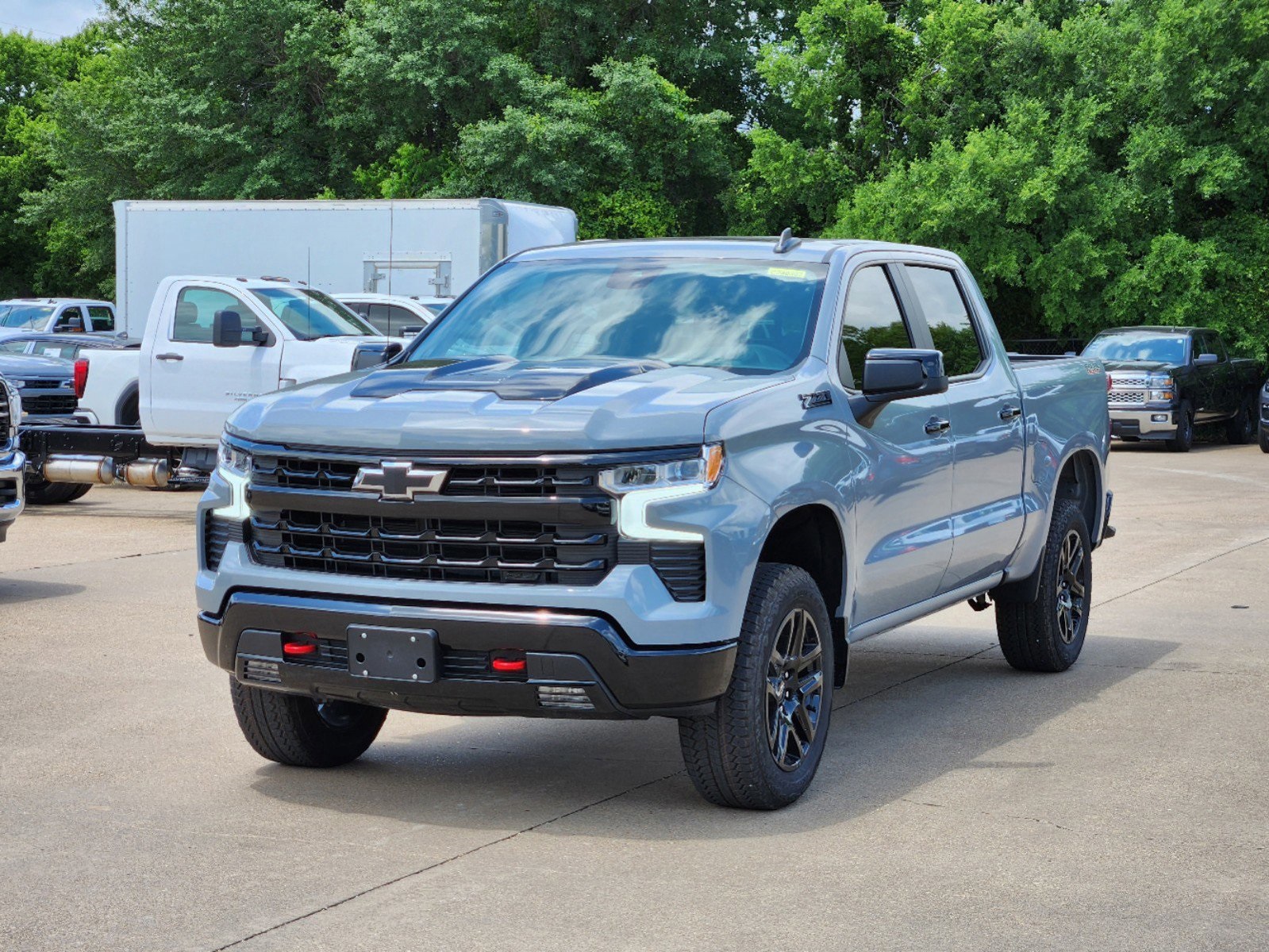 2024 Chevrolet Silverado 1500 LT Trail Boss 2