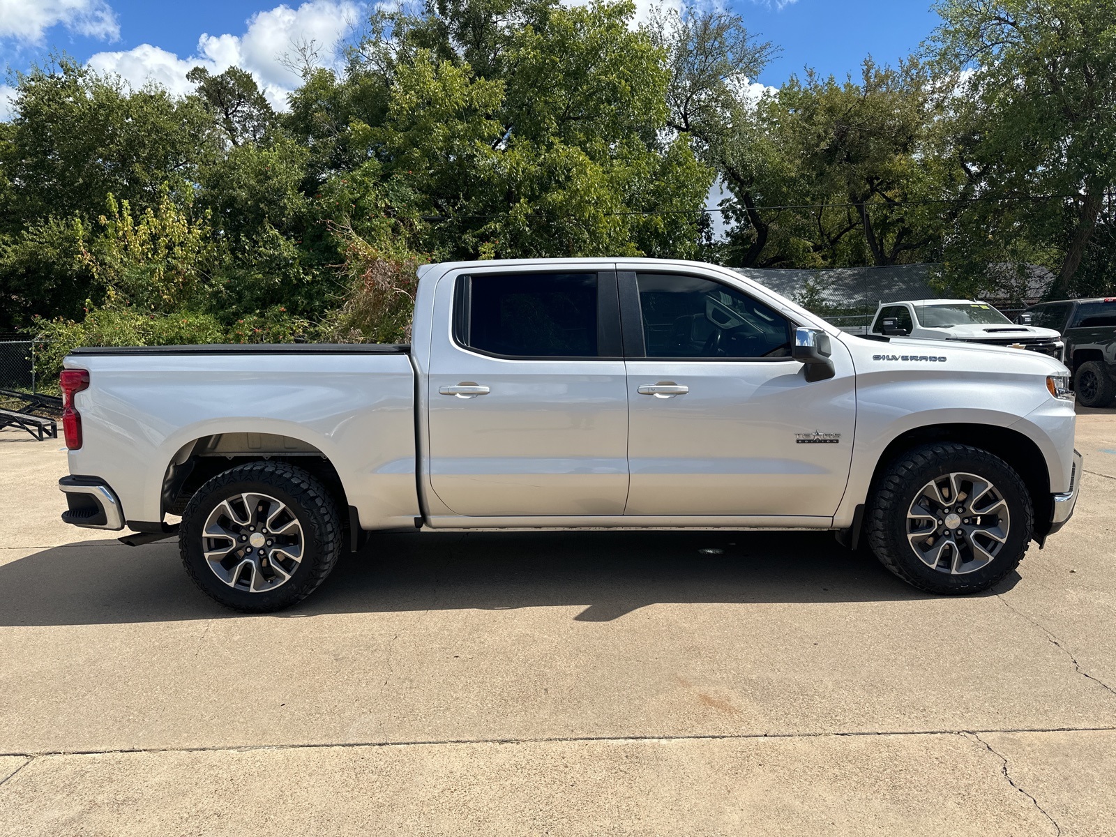 2021 Chevrolet Silverado 1500 LT 2