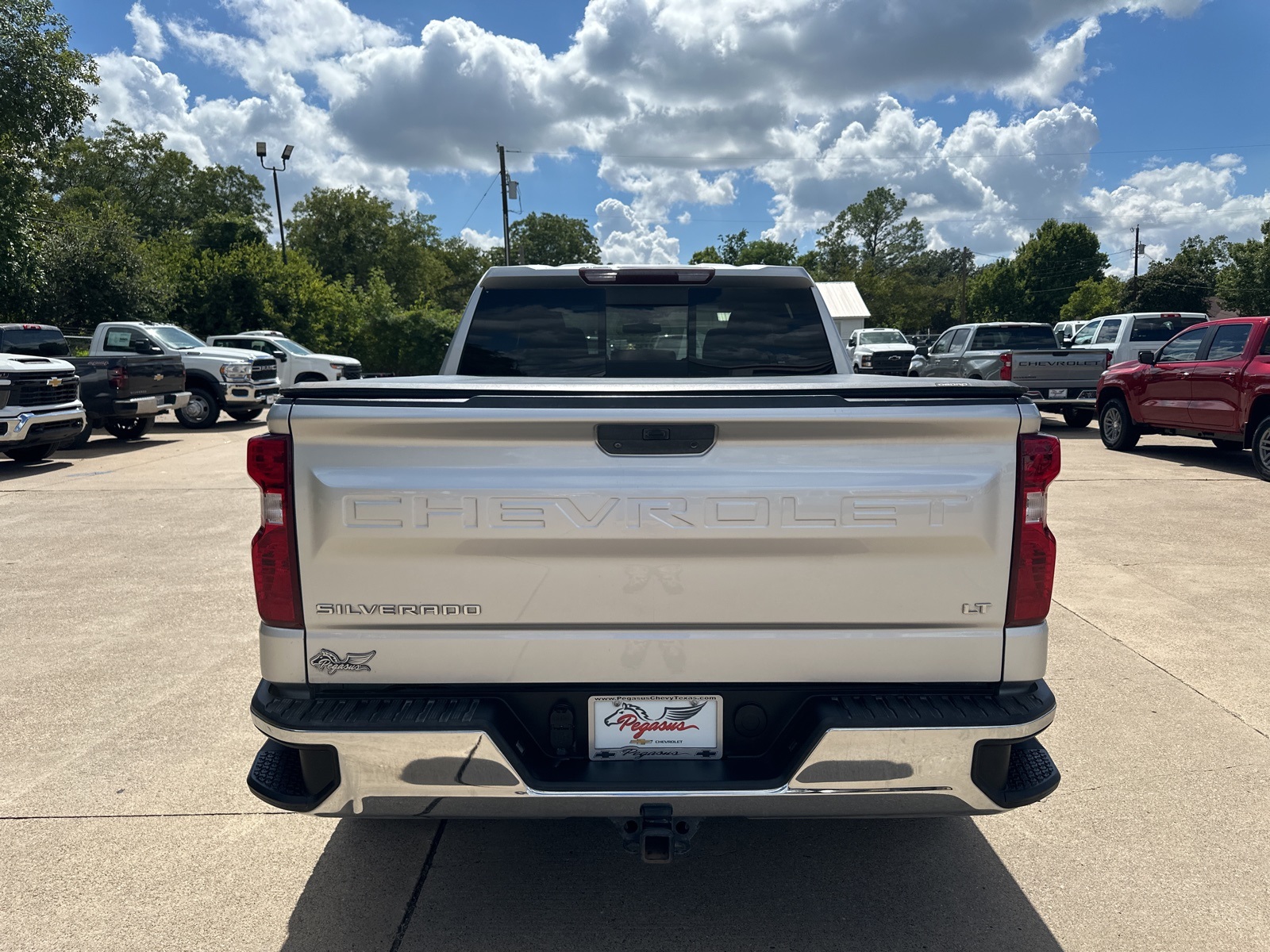 2021 Chevrolet Silverado 1500 LT 3