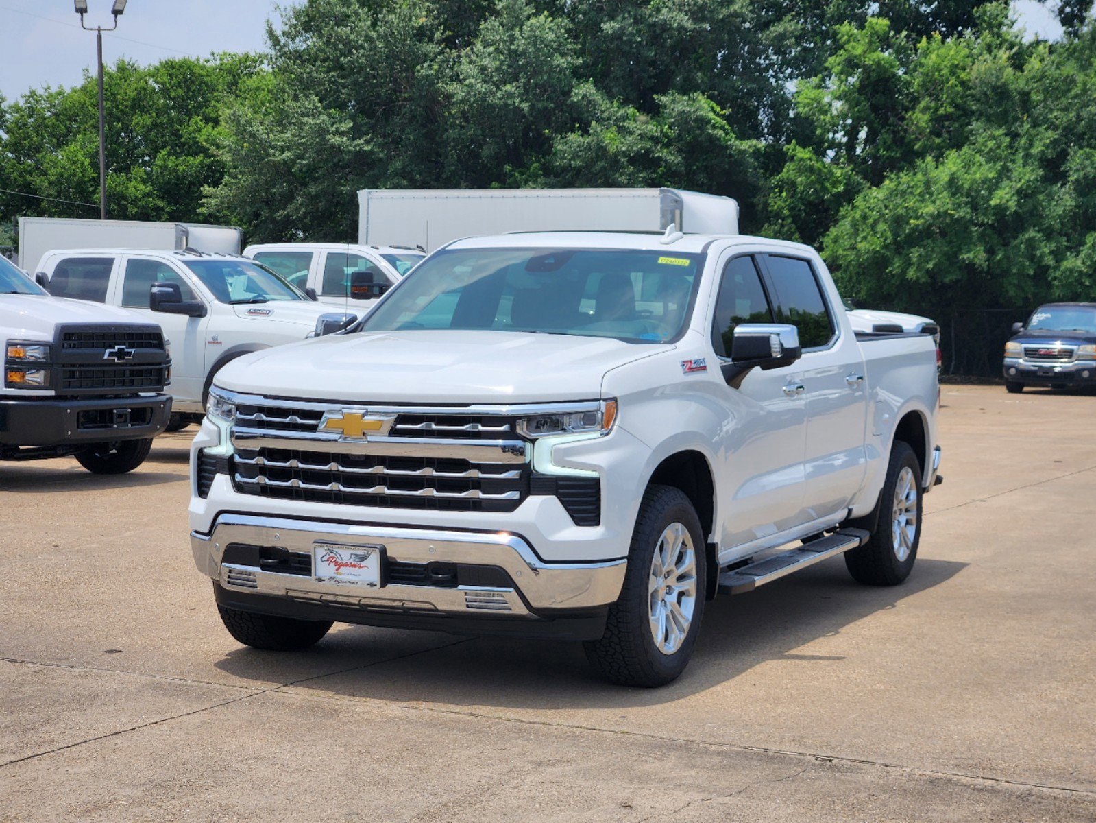 2024 Chevrolet Silverado 1500 LTZ 2