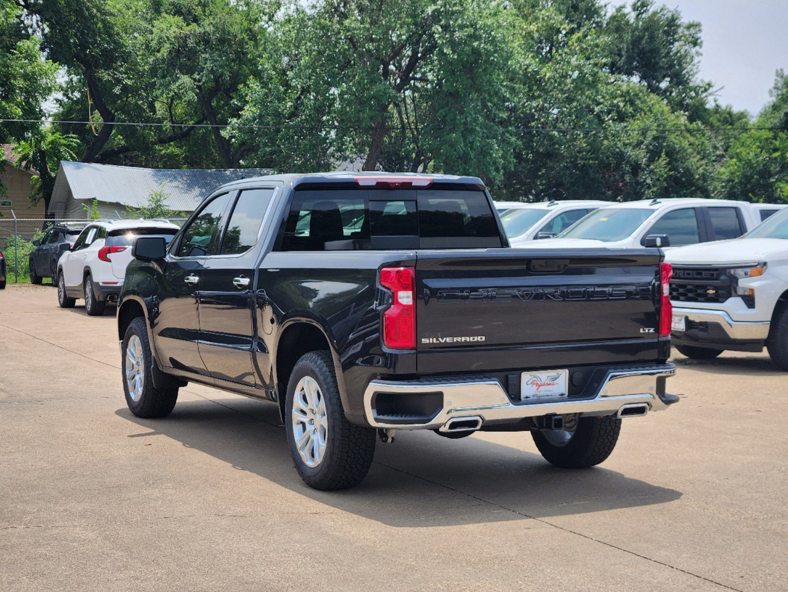 2024 Chevrolet Silverado 1500 LTZ 4