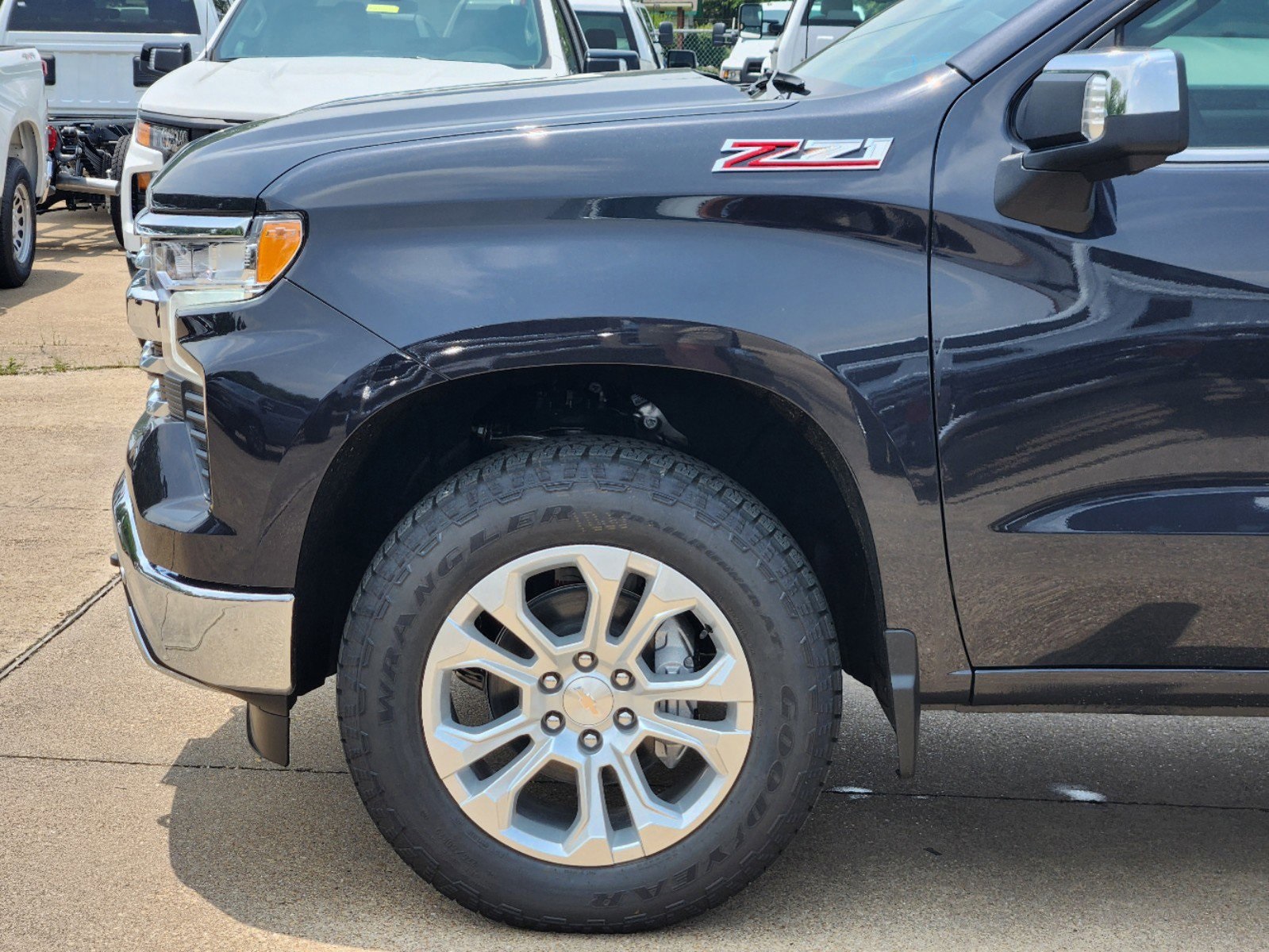 2024 Chevrolet Silverado 1500 LTZ 8