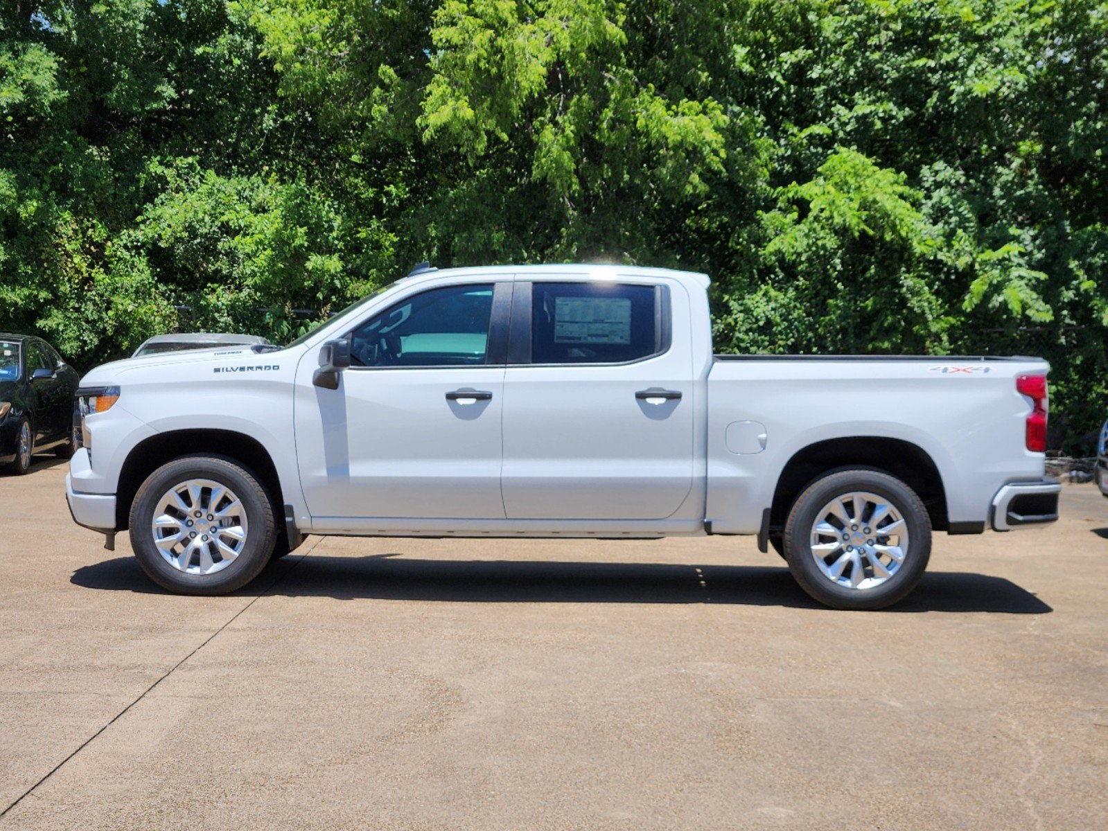 2024 Chevrolet Silverado 1500 Custom 3