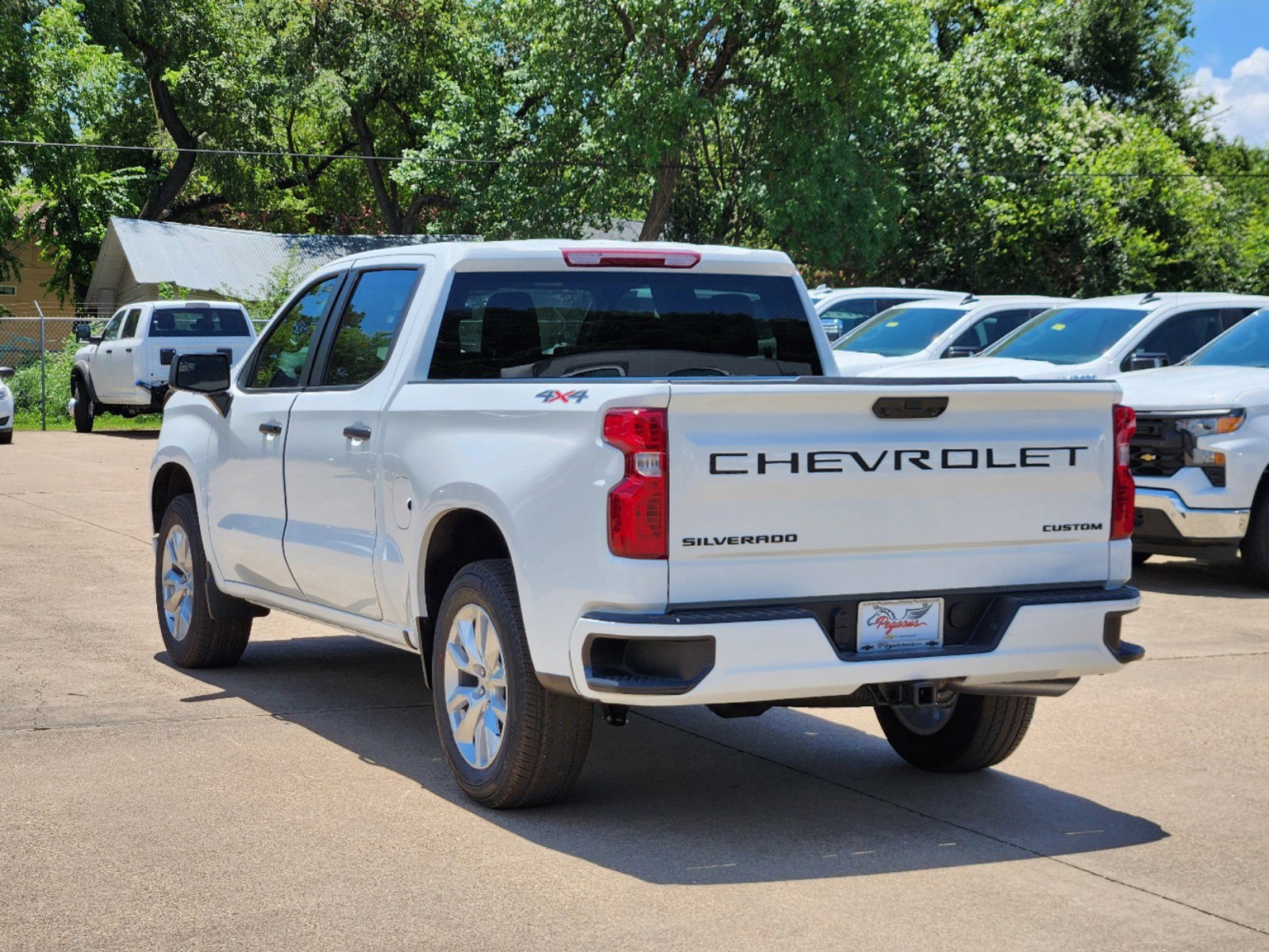 2024 Chevrolet Silverado 1500 Custom 4