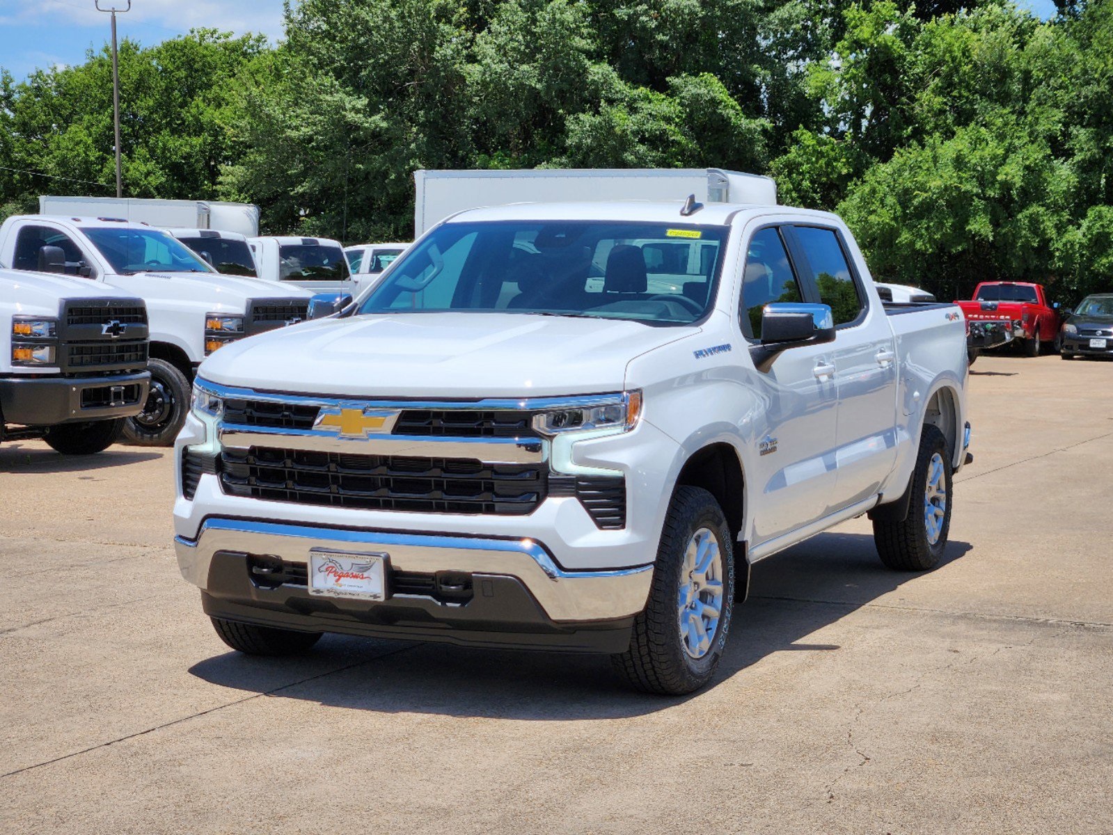 2024 Chevrolet Silverado 1500 LT 2