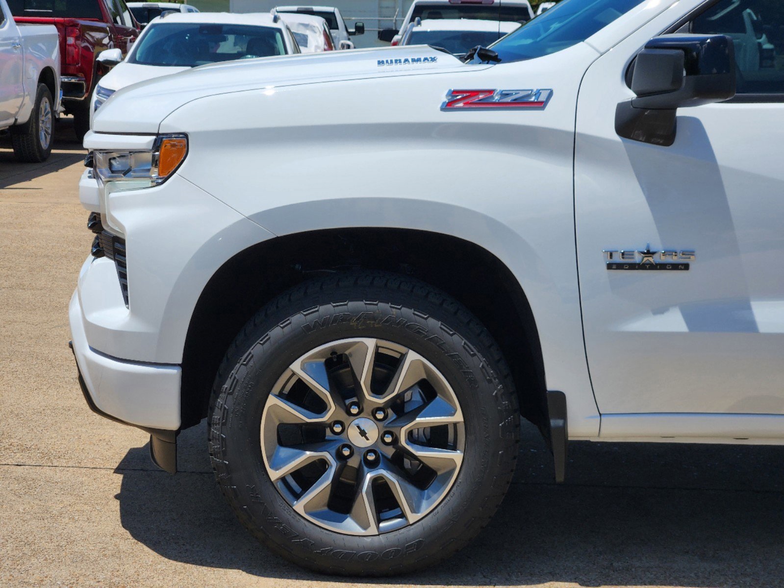 2024 Chevrolet Silverado 1500 RST 8