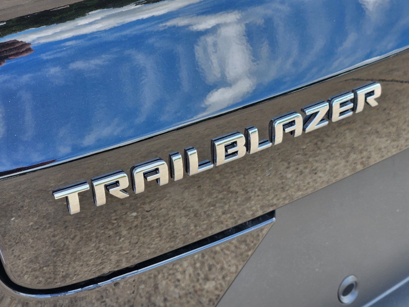 2024 Chevrolet TrailBlazer LS 10