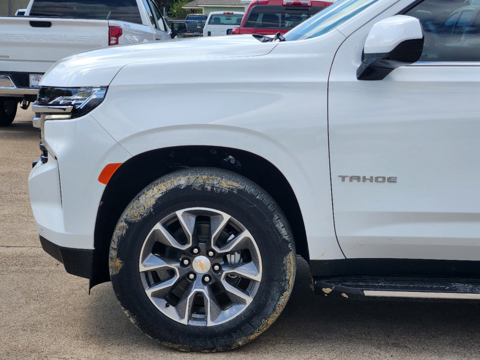 2024 Chevrolet Tahoe LS 8