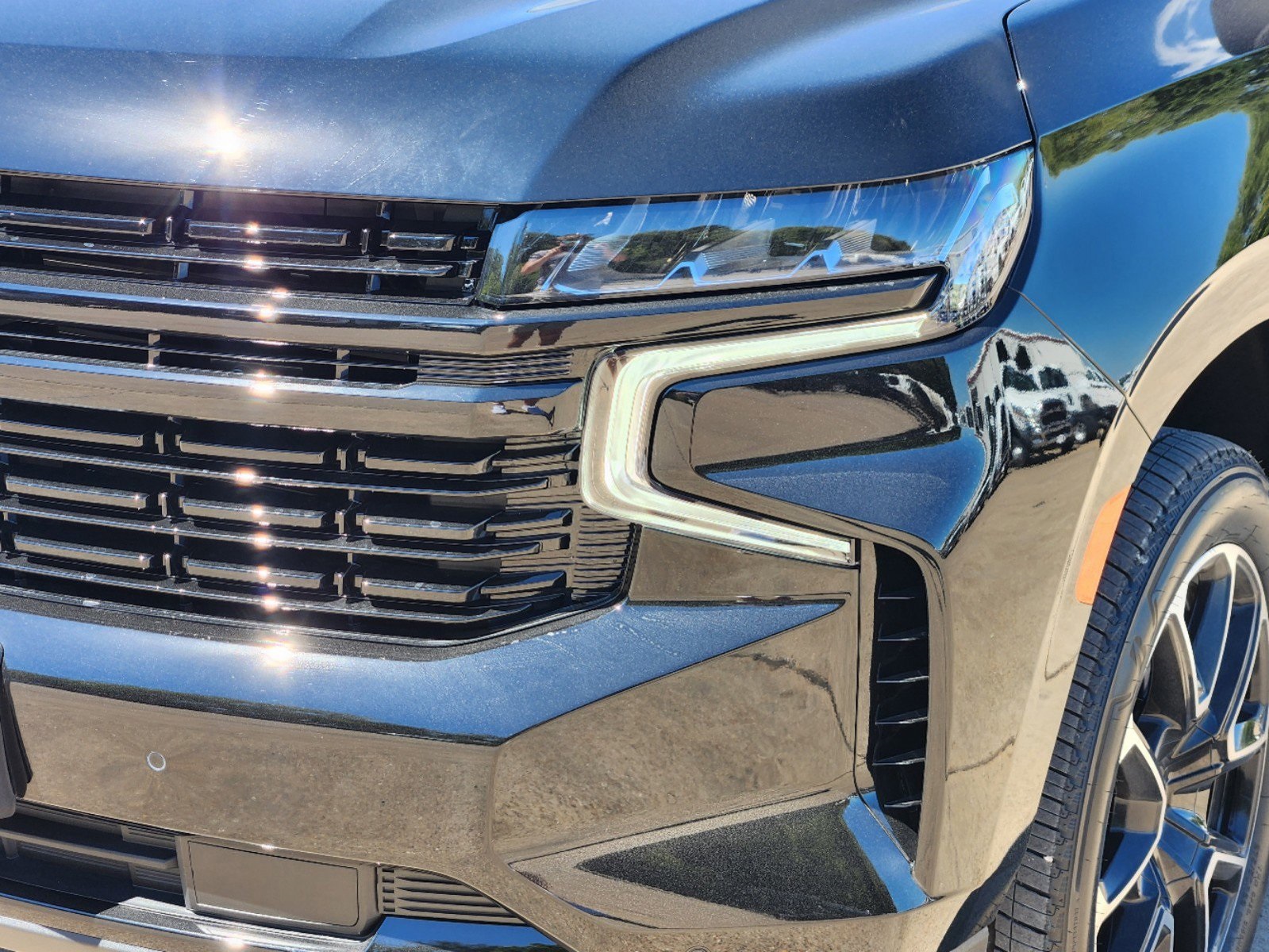 2024 Chevrolet Suburban RST 7