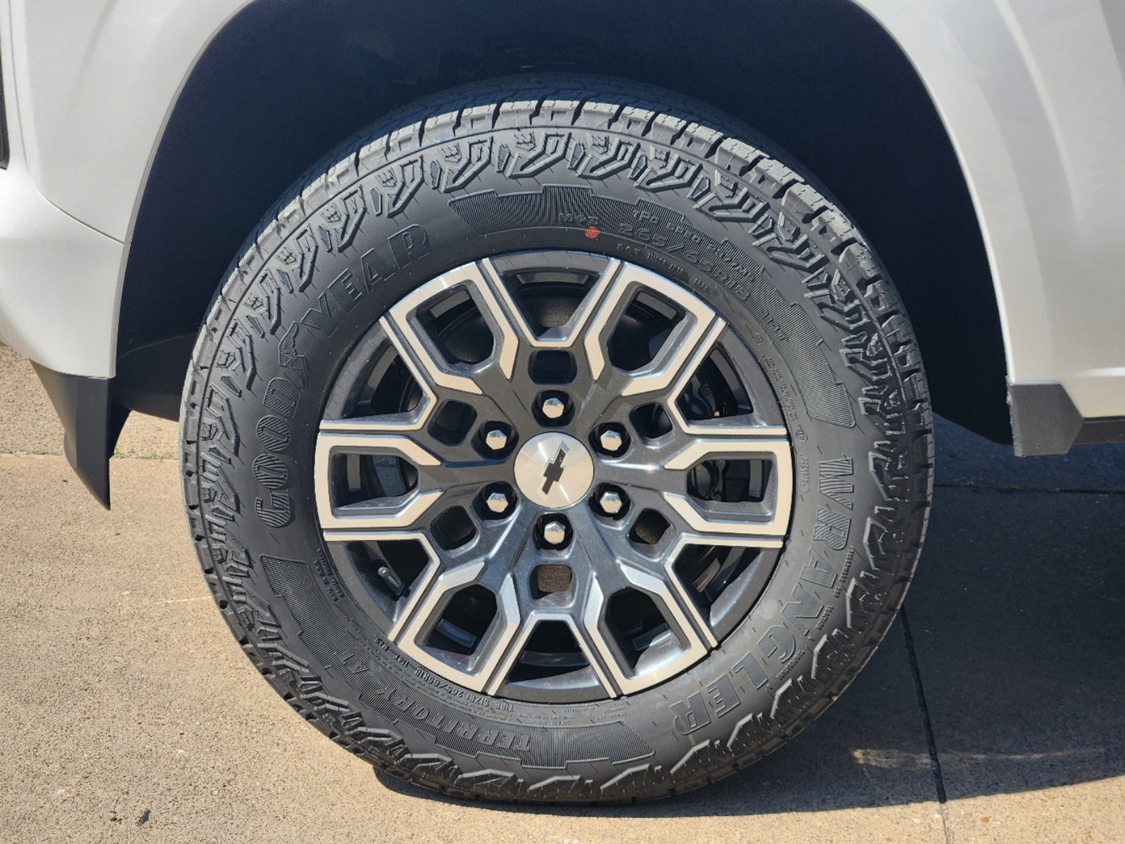 2024 Chevrolet Colorado Z71 9