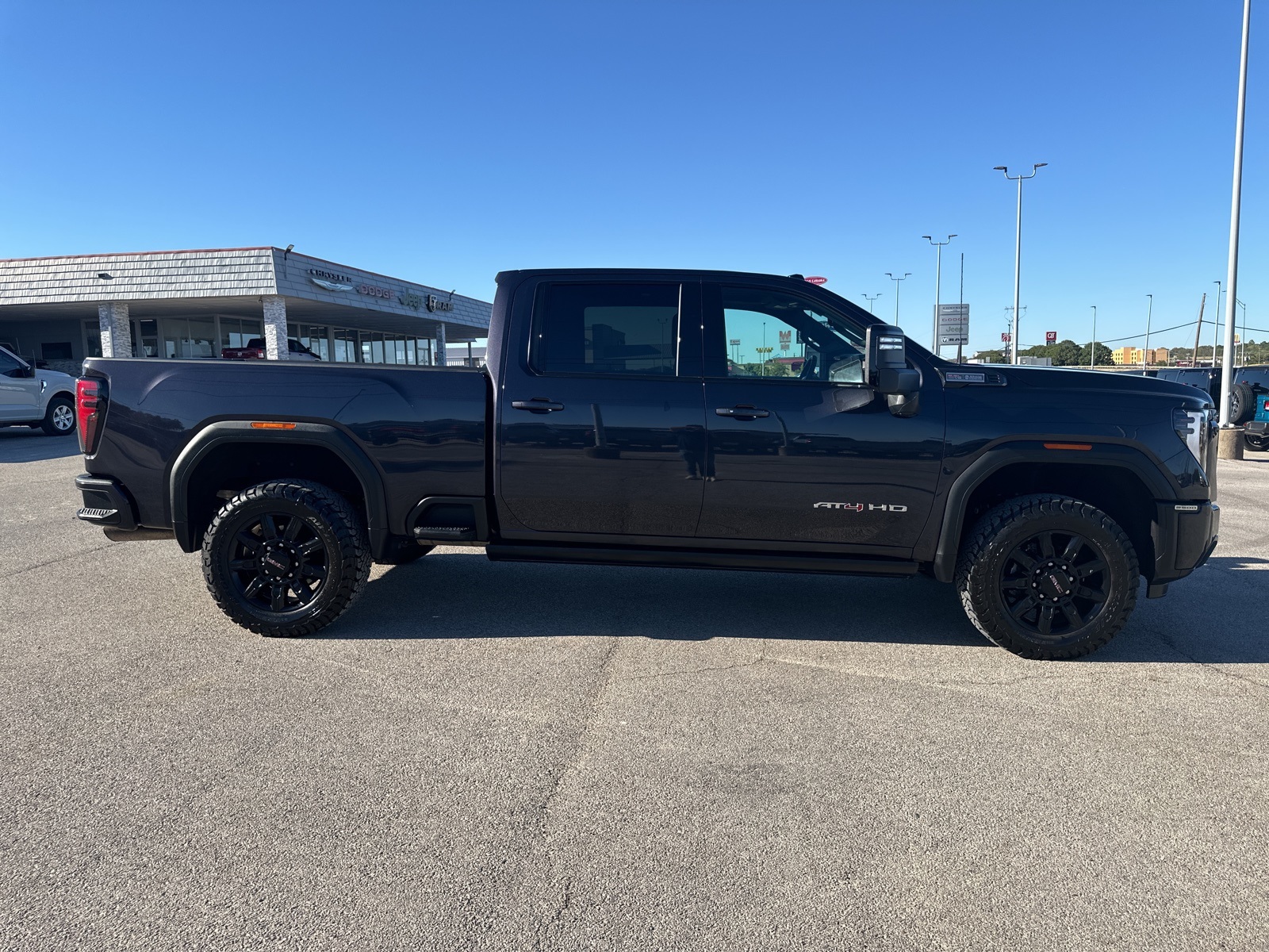 2024 GMC Sierra 2500HD AT4 3