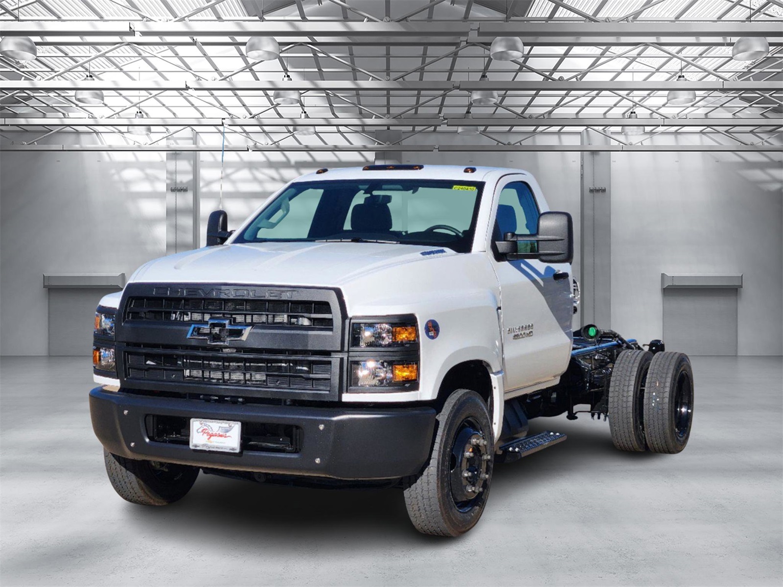 2024 Chevrolet Silverado 4500HD Work Truck 2