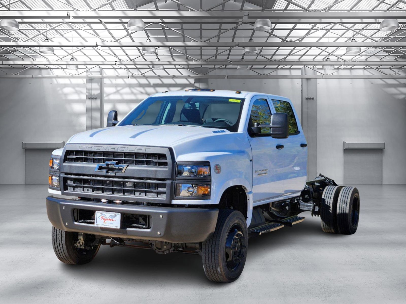 2024 Chevrolet Silverado 4500HD Work Truck 2