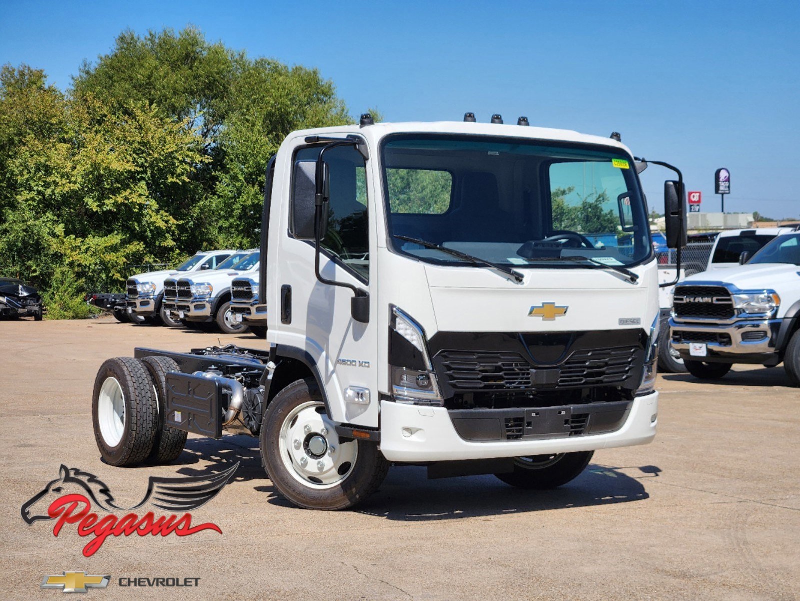 2025 Chevrolet 4500 HD LCF Diesel  1