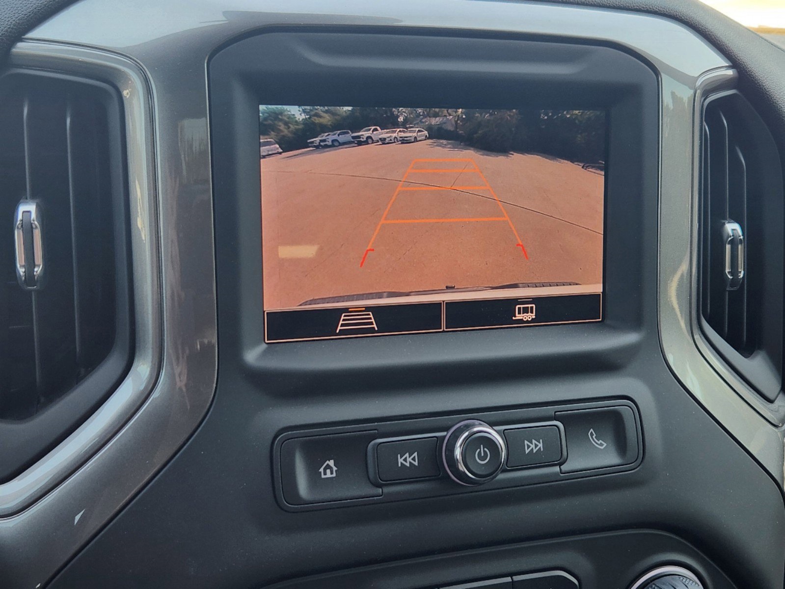 2025 Chevrolet Silverado 1500 WT 17