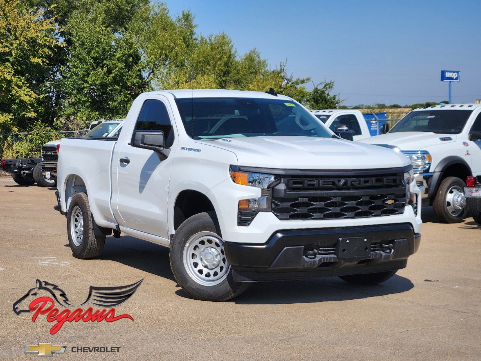 2025 Chevrolet Silverado 1500 WT 1