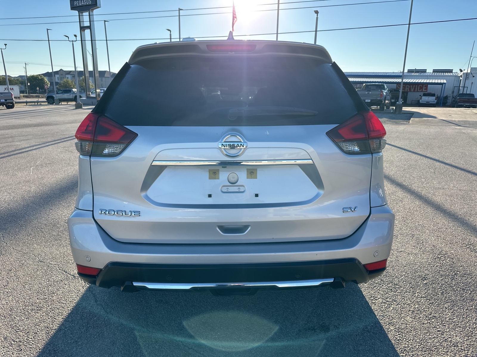 2019 Nissan Rogue SV 4