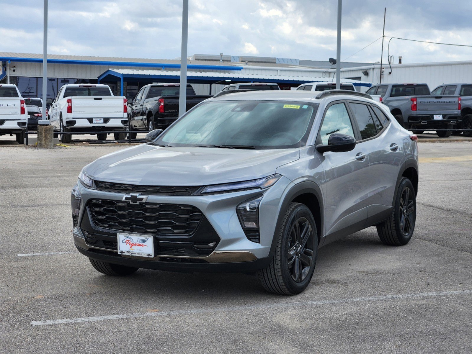 2025 Chevrolet Trax ACTIV 2