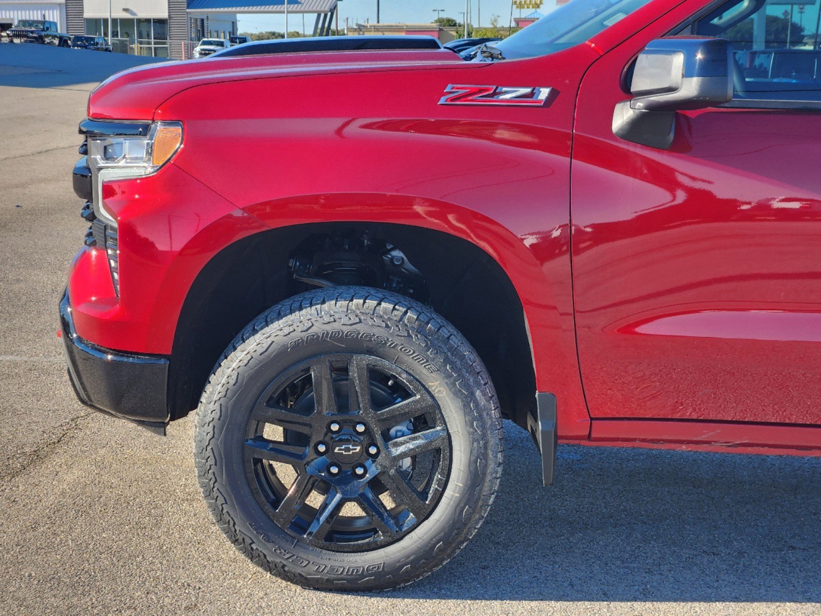 2025 Chevrolet Silverado 1500 LT Trail Boss 8