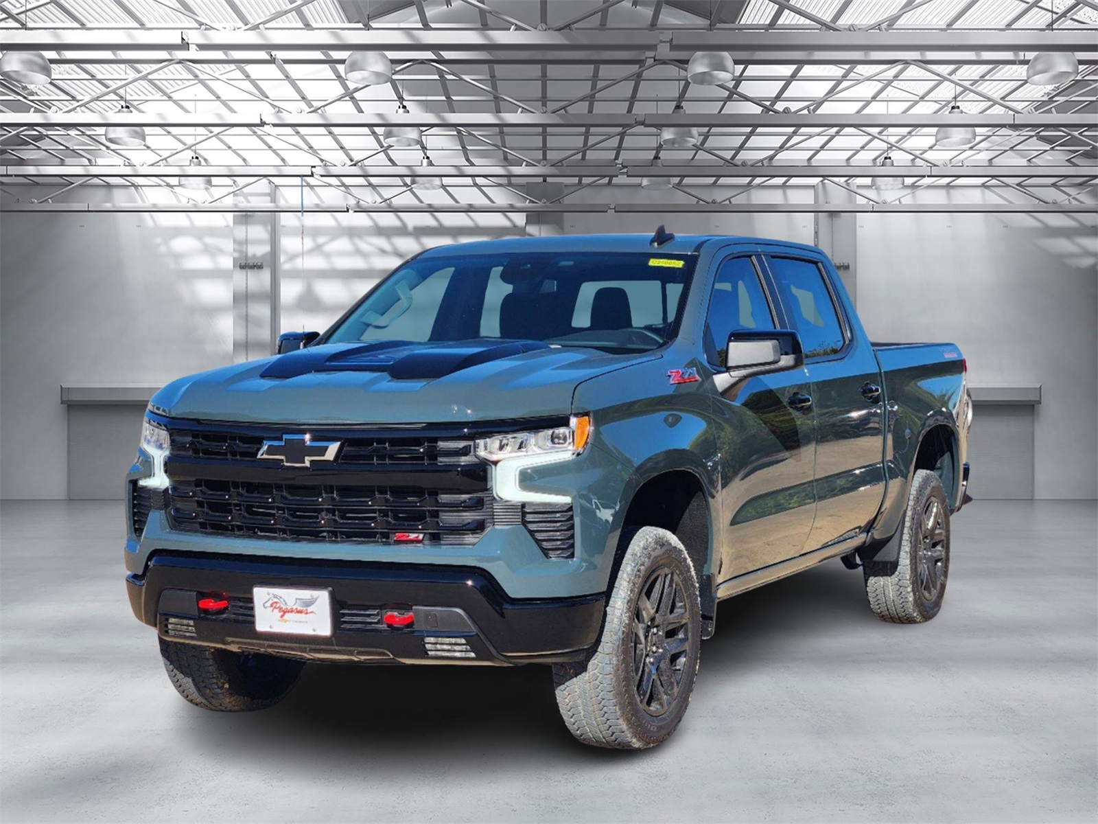 2025 Chevrolet Silverado 1500 LT Trail Boss 2