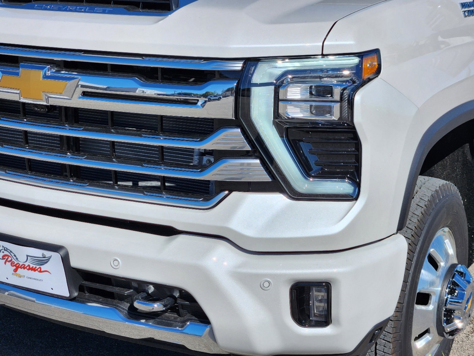 2025 Chevrolet Silverado 3500HD High Country 7