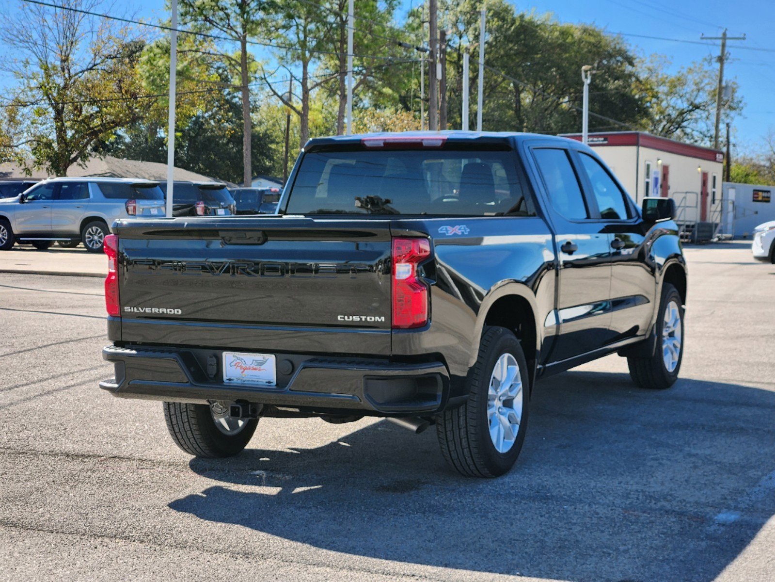 2025 Chevrolet Silverado 1500 Custom 3