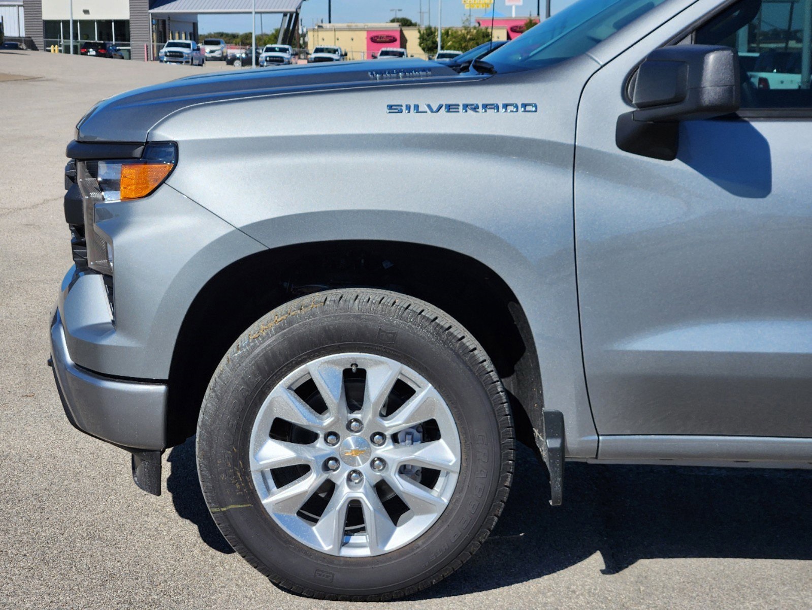 2025 Chevrolet Silverado 1500 Custom 8