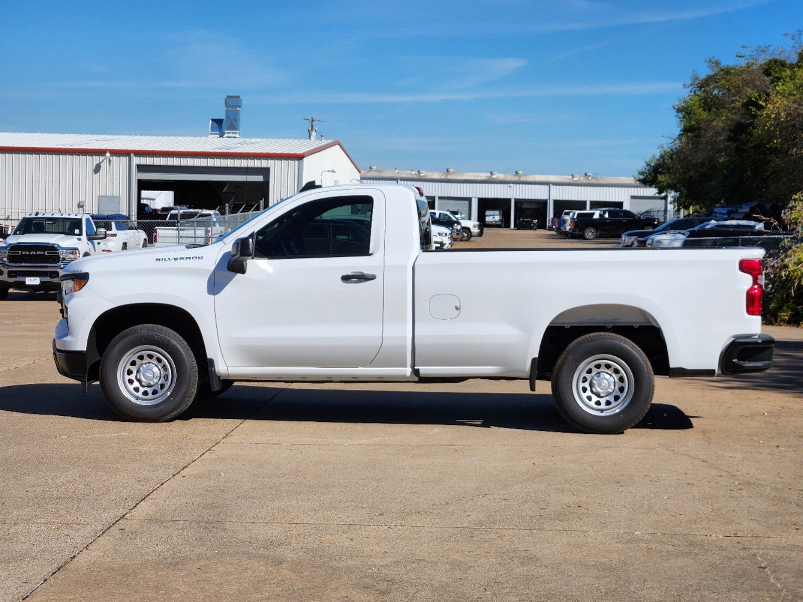 2025 Chevrolet Silverado 1500 WT 3