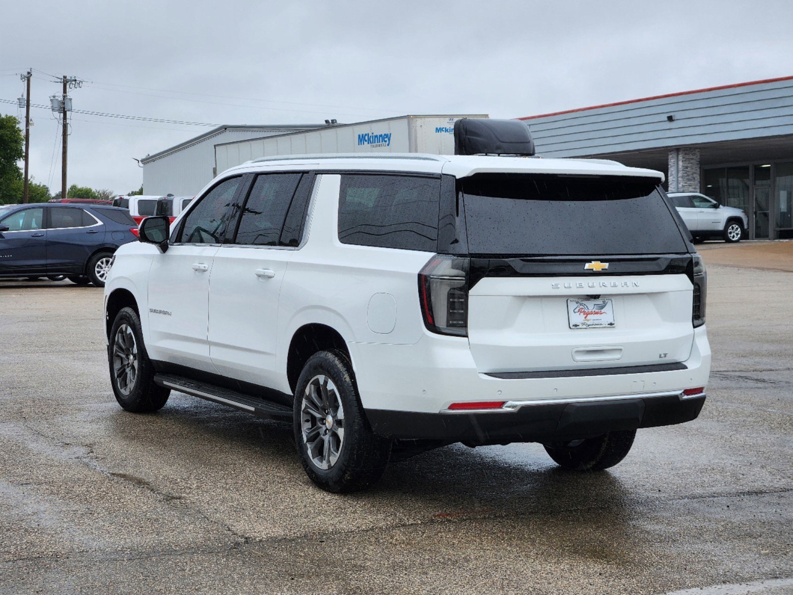 2025 Chevrolet Suburban LT 4