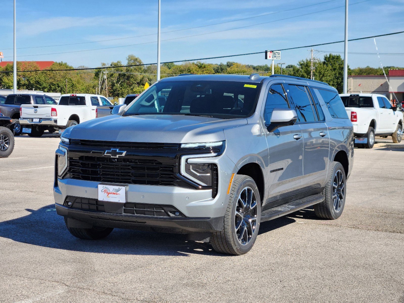 2025 Chevrolet Suburban RST 2