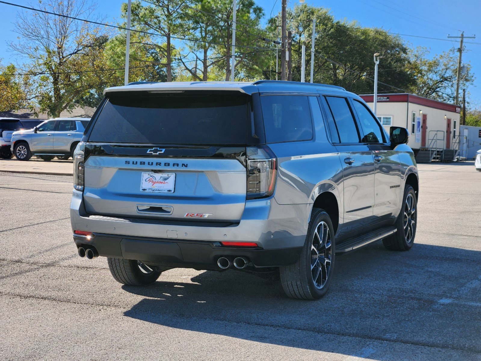 2025 Chevrolet Suburban RST 5