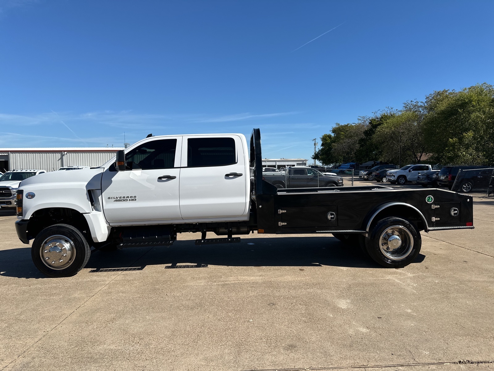 2023 Chevrolet Silverado 4500HD Work Truck 5