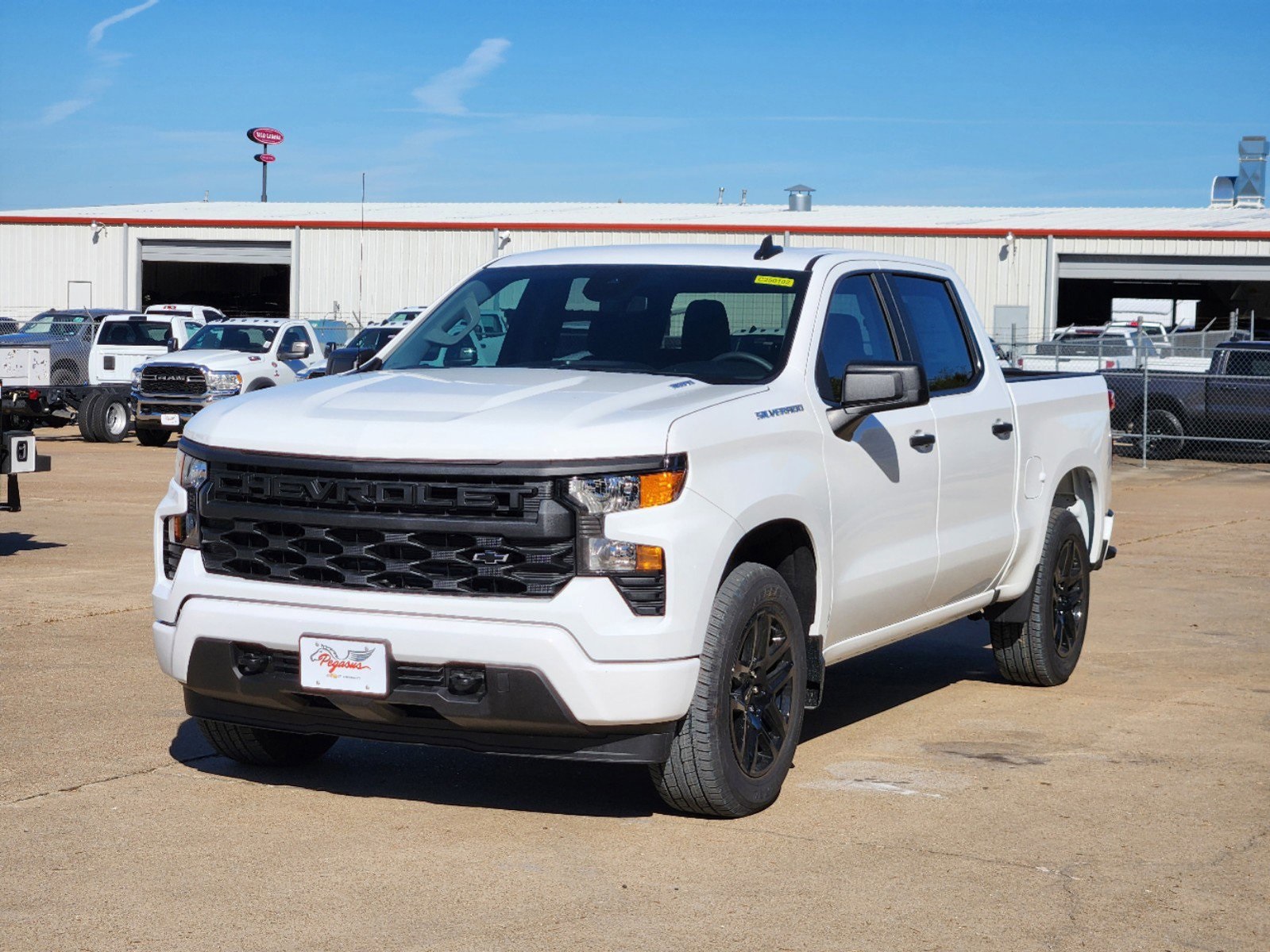 2025 Chevrolet Silverado 1500 Custom 2