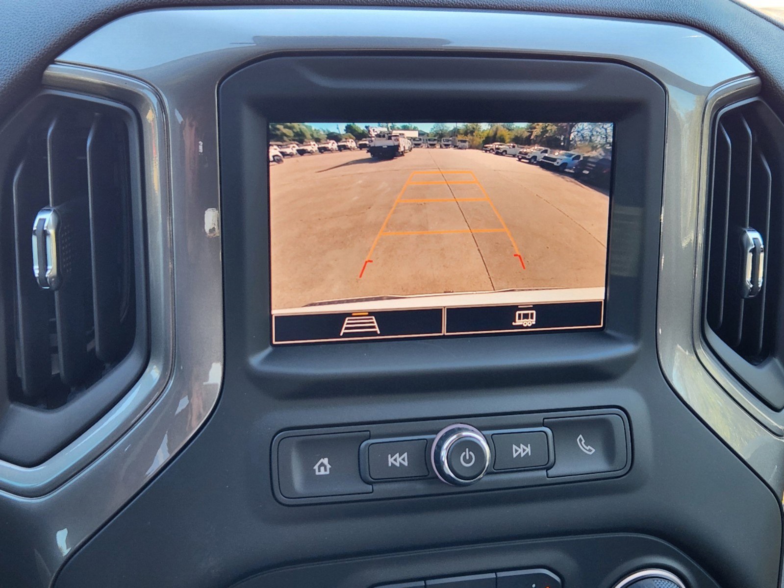 2025 Chevrolet Silverado 1500 Custom 16