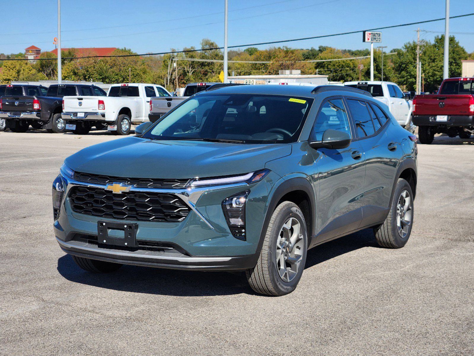 2025 Chevrolet Trax LT 2