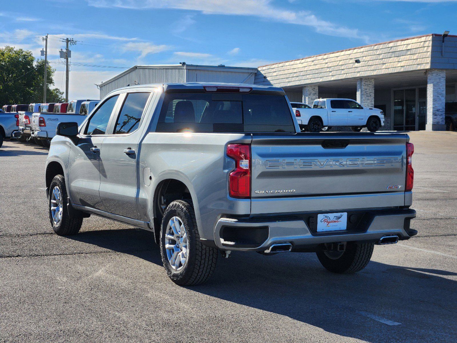 2025 Chevrolet Silverado 1500 RST 4