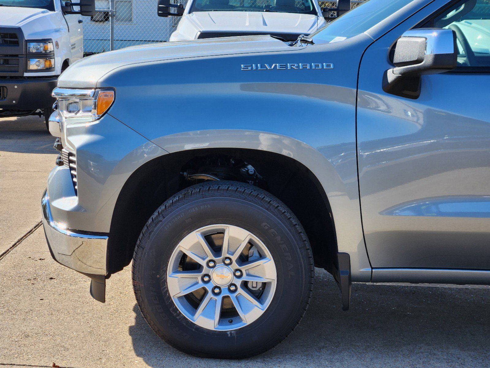 2025 Chevrolet Silverado 1500 LT 8