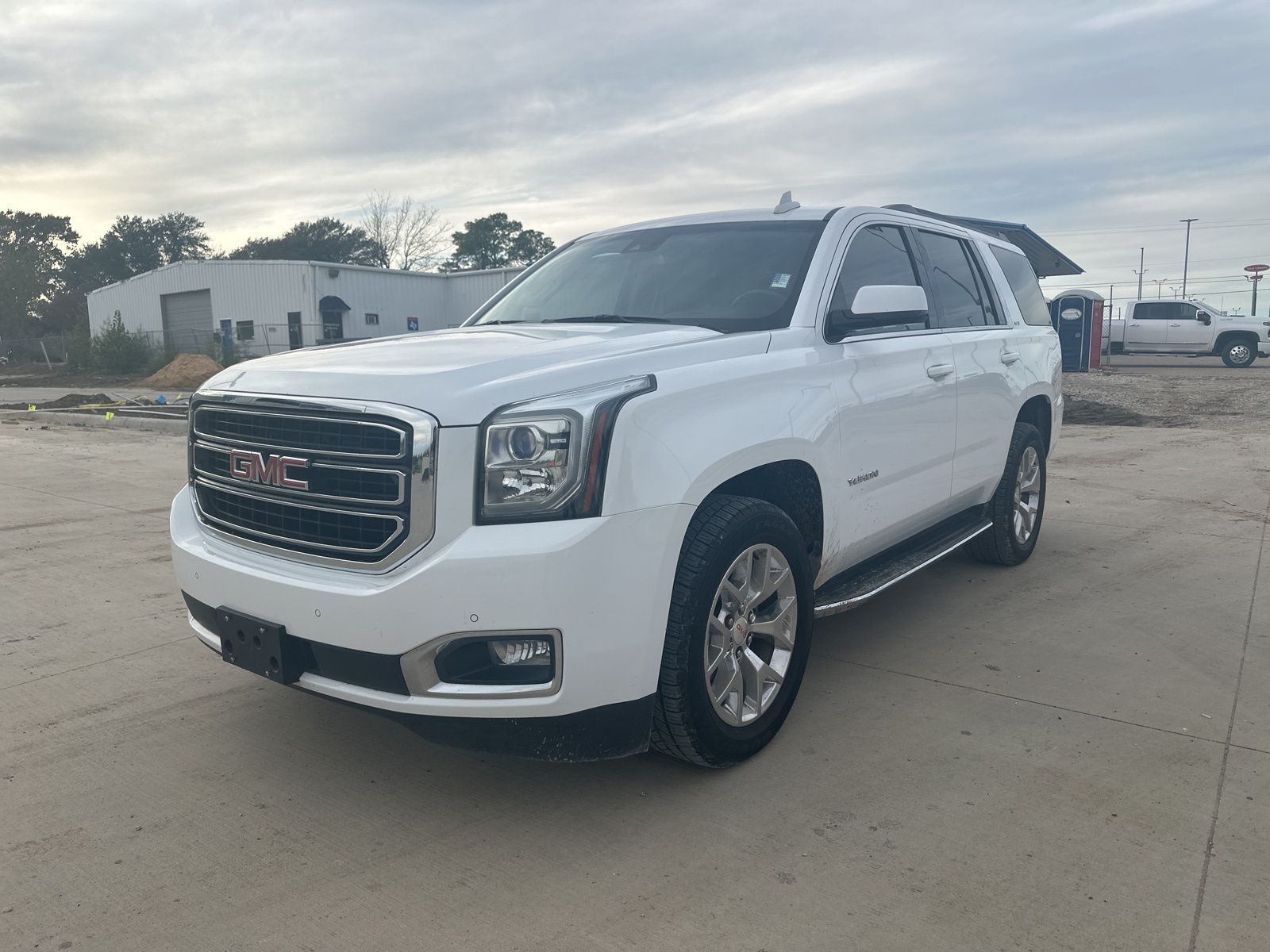 2016 GMC Yukon SLT 1