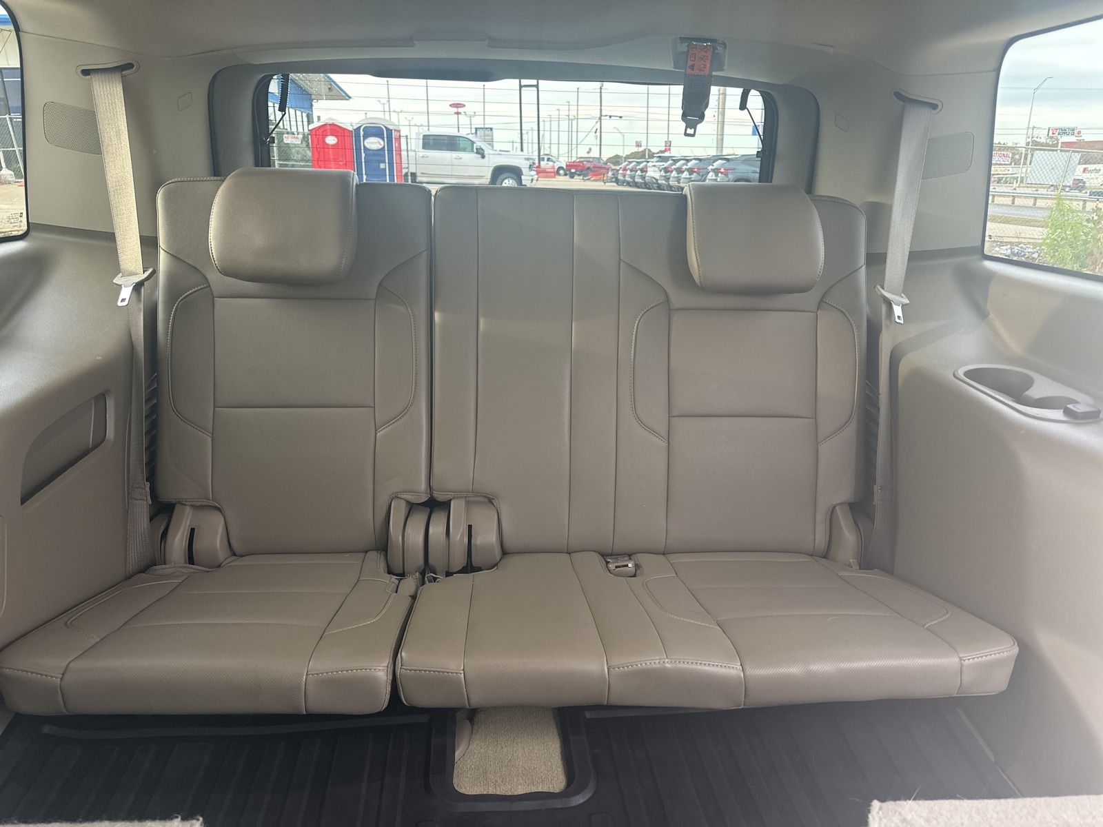 2016 GMC Yukon SLT 11