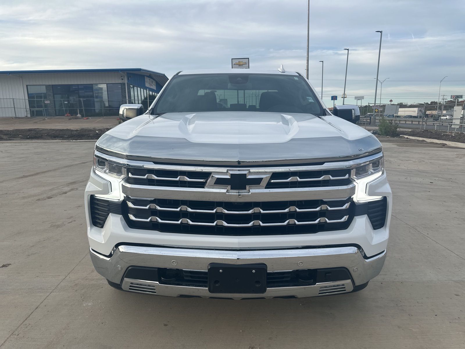 2022 Chevrolet Silverado 1500 LTZ 2