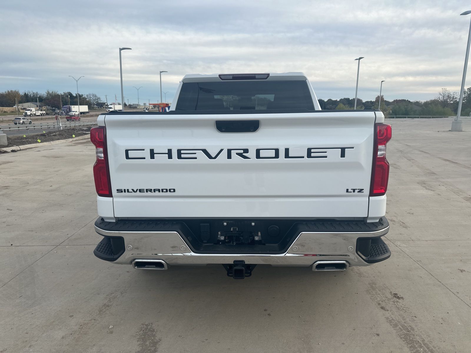 2022 Chevrolet Silverado 1500 LTZ 4