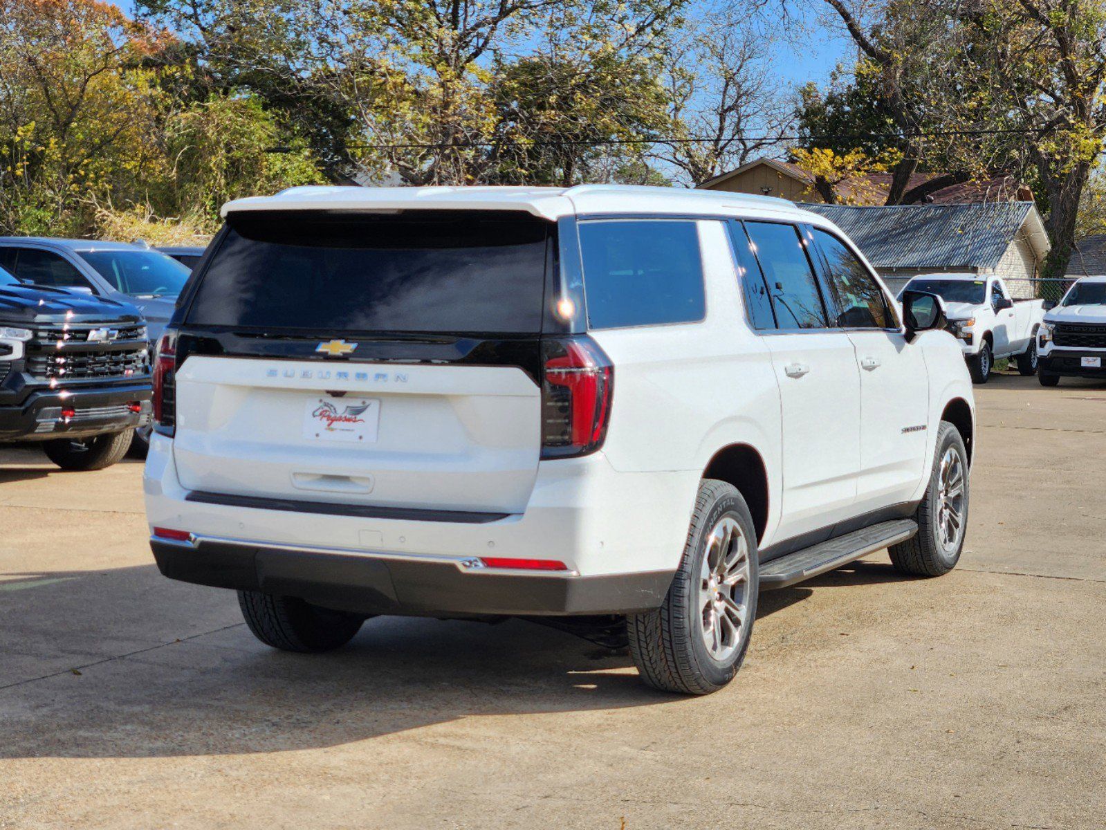 2025 Chevrolet Suburban LS 5